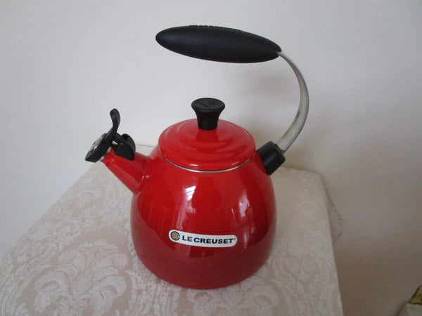 Le Creuset Cherry Red Enamel  Whistling Tea Kettle 11 Cups New With Defect