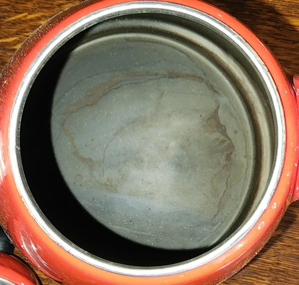 Le Creuset Ogive 1.7 Quart Red Ombré Whistling Tea Kettle Egronomic Handle