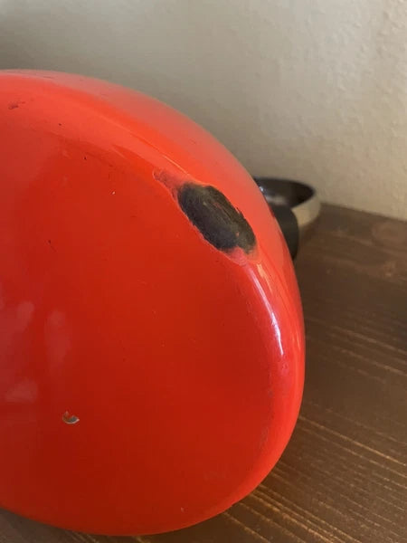 Le Creuset Carmin Red Halo Whistling Tea Kettle Enamel on Steel 1.5L 1.6 Qt