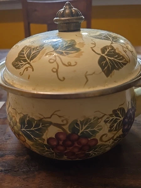 Tabletops Unlimited Superior Quality Vintage Tea Kettle