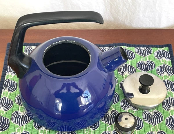 ONEIDA Tea Kettle Aegean Sea Blue Porcelain Steel Spain Loud Whistling Nice