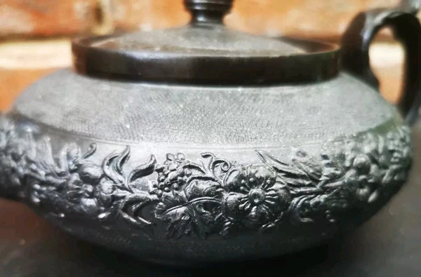 RARE ANTIQUE CYPLES SPODE 1815 TO 1820 BLACK BASALT SMALL TEAPOT GOOD CONDITION