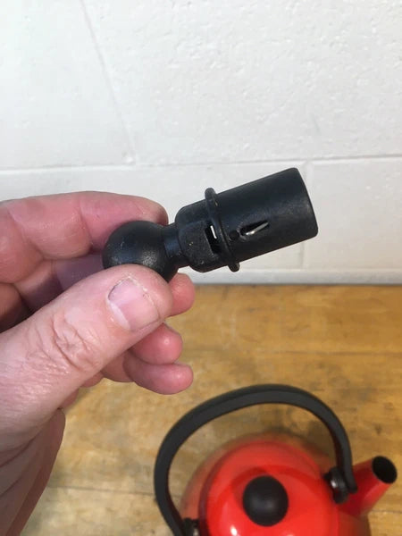 Le Creuset Tea Pot Kettle 1.6L 1.7Qt Enamel fire red nice