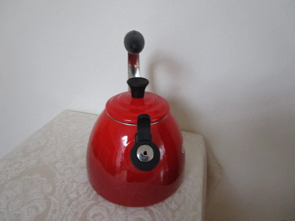 Le Creuset Cherry Red Enamel  Whistling Tea Kettle 11 Cups New With Defect