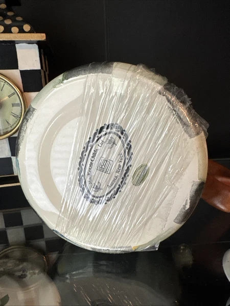 NEW MACKENZIE CHILDS COURTLY CHECK COFFEE POT & LID ENAMELWARE Large Tea Pot