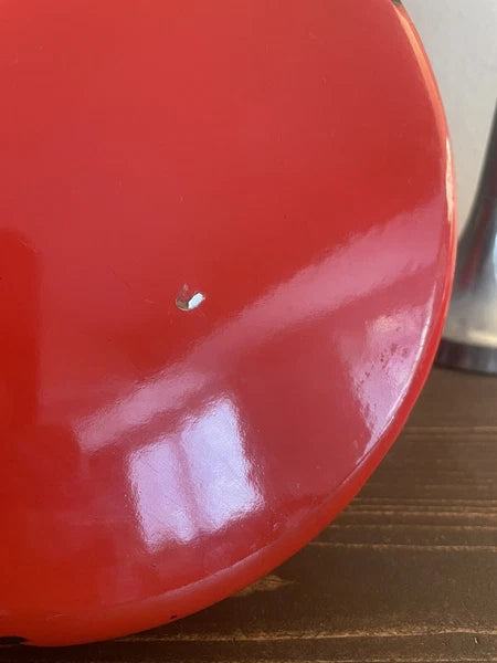 Le Creuset Carmin Red Halo Whistling Tea Kettle Enamel on Steel 1.5L 1.6 Qt