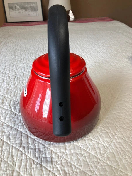 Le Creuset Enamel on Steel 1.6 Quart  Whistling Kettle, CHERRY RED - New