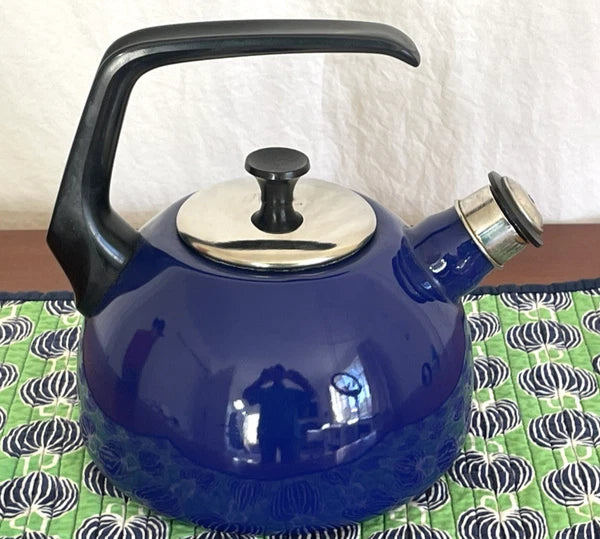 ONEIDA Tea Kettle Aegean Sea Blue Porcelain Steel Spain Loud Whistling Nice