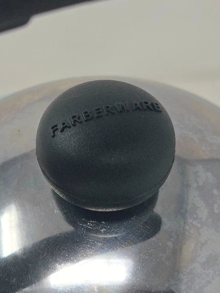 Farberware Luna Whistling Stovetop 2.5qt Tea Kettle Pot Turquoise Aqua Blue EUC