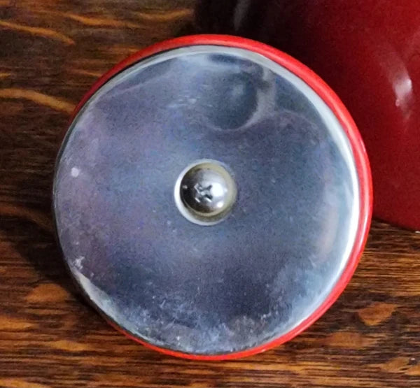 Le Creuset Ogive 1.7 Quart Red Ombré Whistling Tea Kettle Egronomic Handle