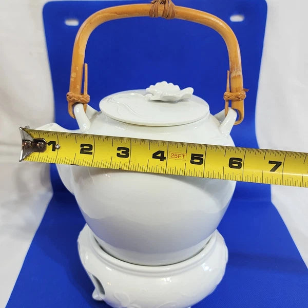 Laslo Mikasa Midori teapot with bamboo handle and tealight warming stand