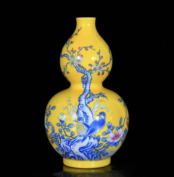 Qianlong Signed Old Chinese Colour Enamel Vase W/bird N3683