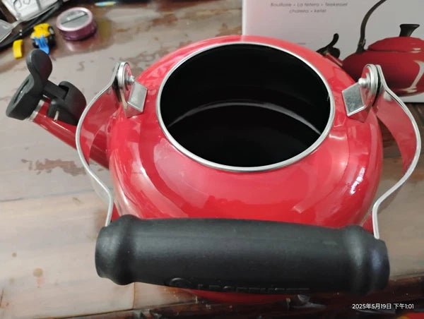 NEW Le Creuset Cerise  Whistling Tea Kettle 1.7 qt  /  1.6 L  Deep Teal