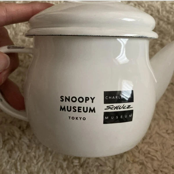 Snoopy m12N Carita  Museum Enamel Server 600 Teapot