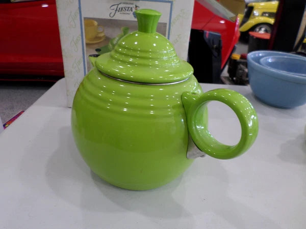 New in Box Fiesta Enamelware Tea Kettle Chartreuse  by Copco Homer Laughlin
