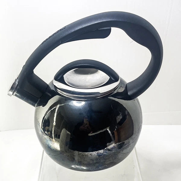 Chantal Tea Kettle Onyx  black 1.8qt  enamel on steel