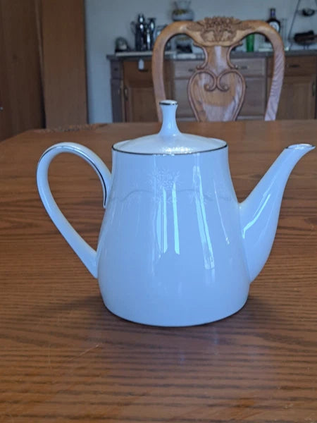 Noritake 6441 Whitebrook Pattern 6 5/8" Teapot/Coffee MCM Floral Bouquet Design