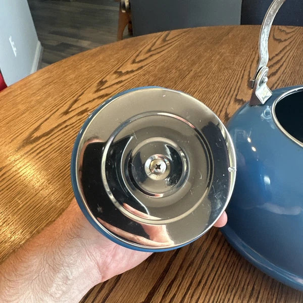 Le Creuset Lapis Blue Classic Whistling Tea Kettle 1.7Qt Enamel on Steel