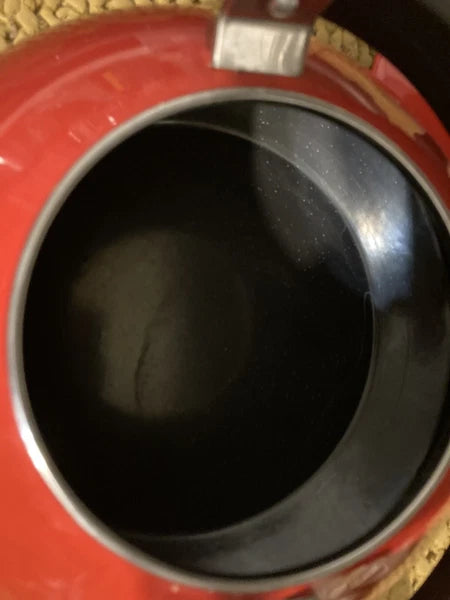 LE CREUSET Ombre Cherry Red Enamel on Steel Tea Pot 1.6 Qt ZEN Whistling Kettle