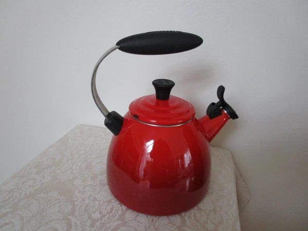 Le Creuset Cherry Red Enamel  Whistling Tea Kettle 11 Cups New With Defect