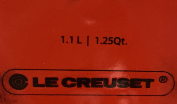 Le Creuset Whistling Tea Kettle 1.25 Quarts 1.1L Teapot Red Enamel