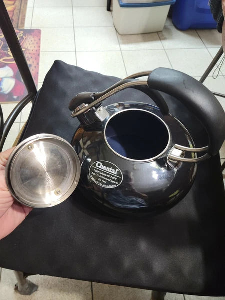 Chantal Classic Tea Kettle 37 Loop Whistling Black Enamel on Steel 1.8 quart