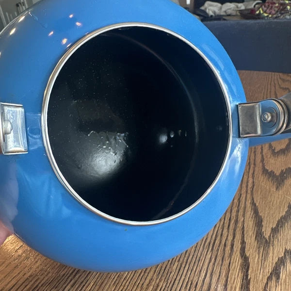 Le Creuset Lapis Blue Classic Whistling Tea Kettle 1.7Qt Enamel on Steel