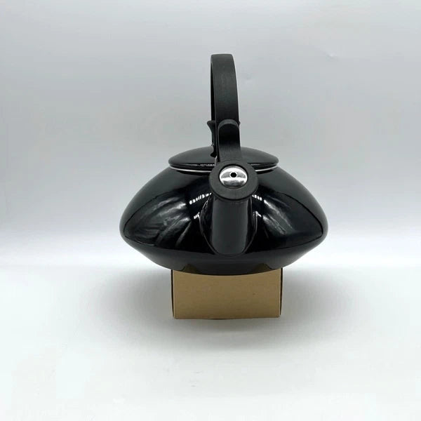 Le Creuset Zen Whistling Tea Kettle Black Enamel on Steel 1.5L/ 1.6 Qt