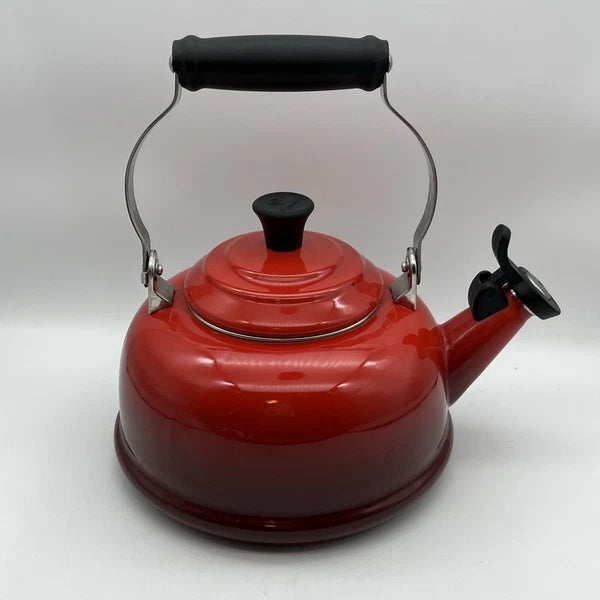 Le Creuset Tea Kettle Teapot Red Ombre Enamel Steel 1.7 Quart