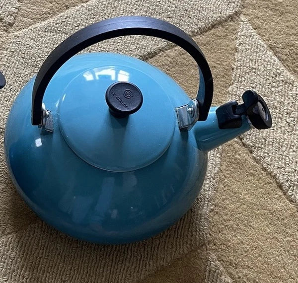 Le Creuset Light Blue ZEN Tea Kettle - 1.5 liter or 1.6 quart - Whistling